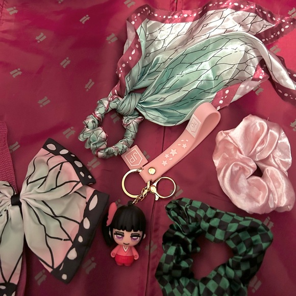 demon slayer anime bundle - Picture 2 of 3